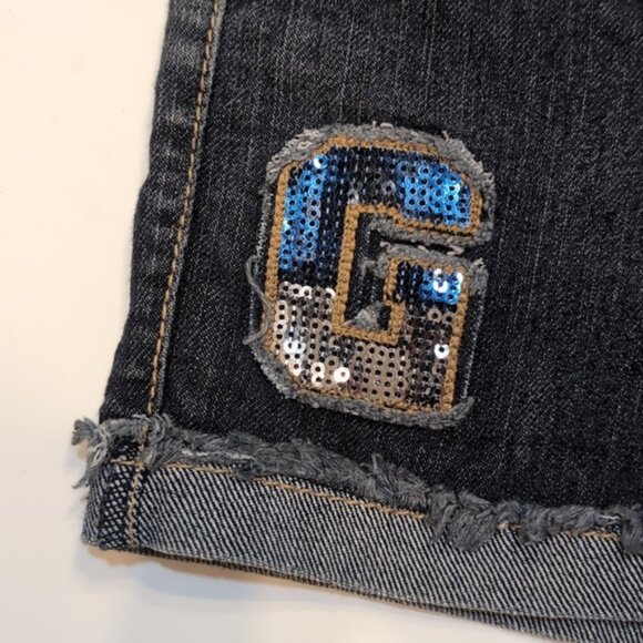 3/$20 Guess Denim Shorts Cuffed Raw Hem Sequin Monogram Logo Faded Jeans - Picture 3 of 9